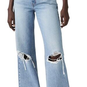 Levi’s Blue Distressed Wide-Leg Women’s Jeans!👖 size 27 Excellent condition!